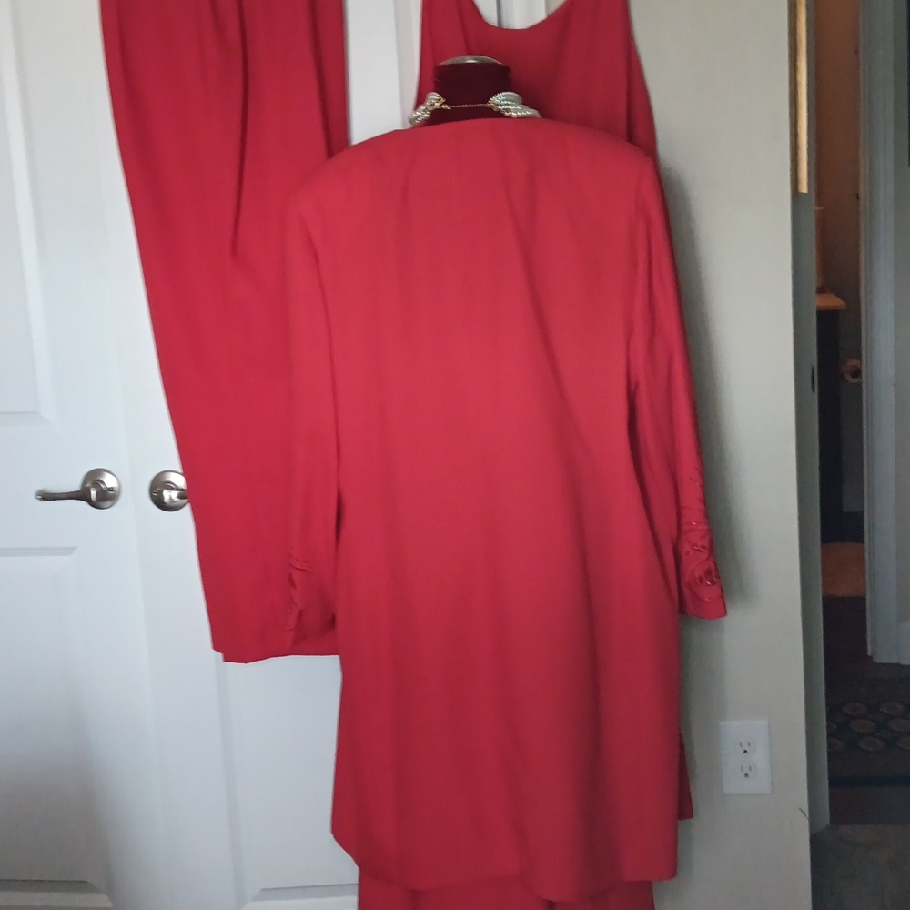 RED 4 pieces!!! - Picture 8 of 9